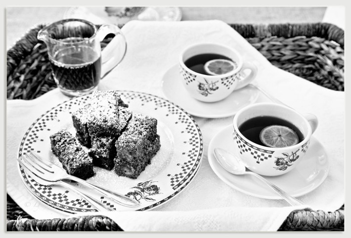 CinnamonToastTrayBW-rz copy